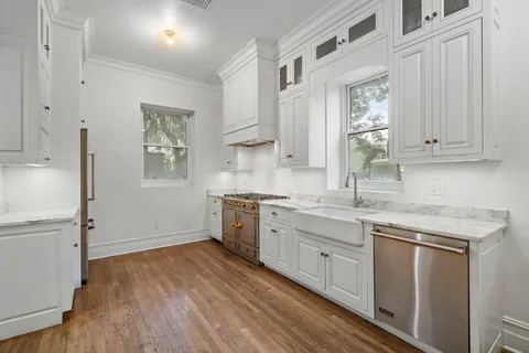 $2,500,000 | 717-723 JFK Boulevard East, Weehawken, NJ 07086