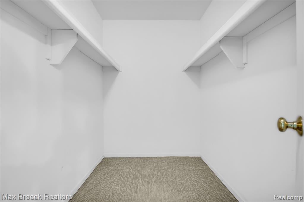 107 Millstone Road Troy, MI 48084 - Photo 32 of 40 Gallery Image 32