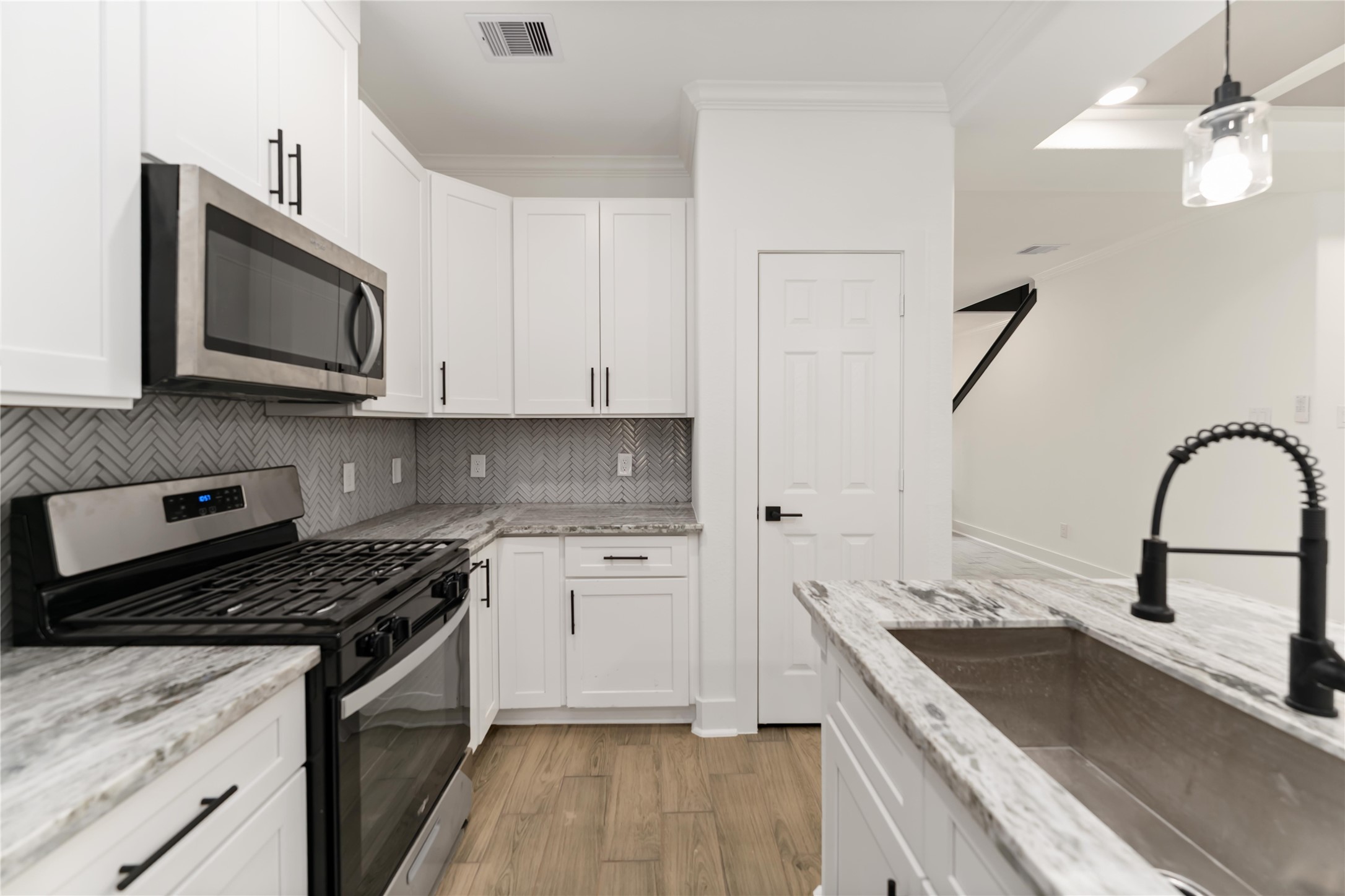 6734 Paris Street, Unit A/B Houston, TX 77021 - Photo 7 of 25