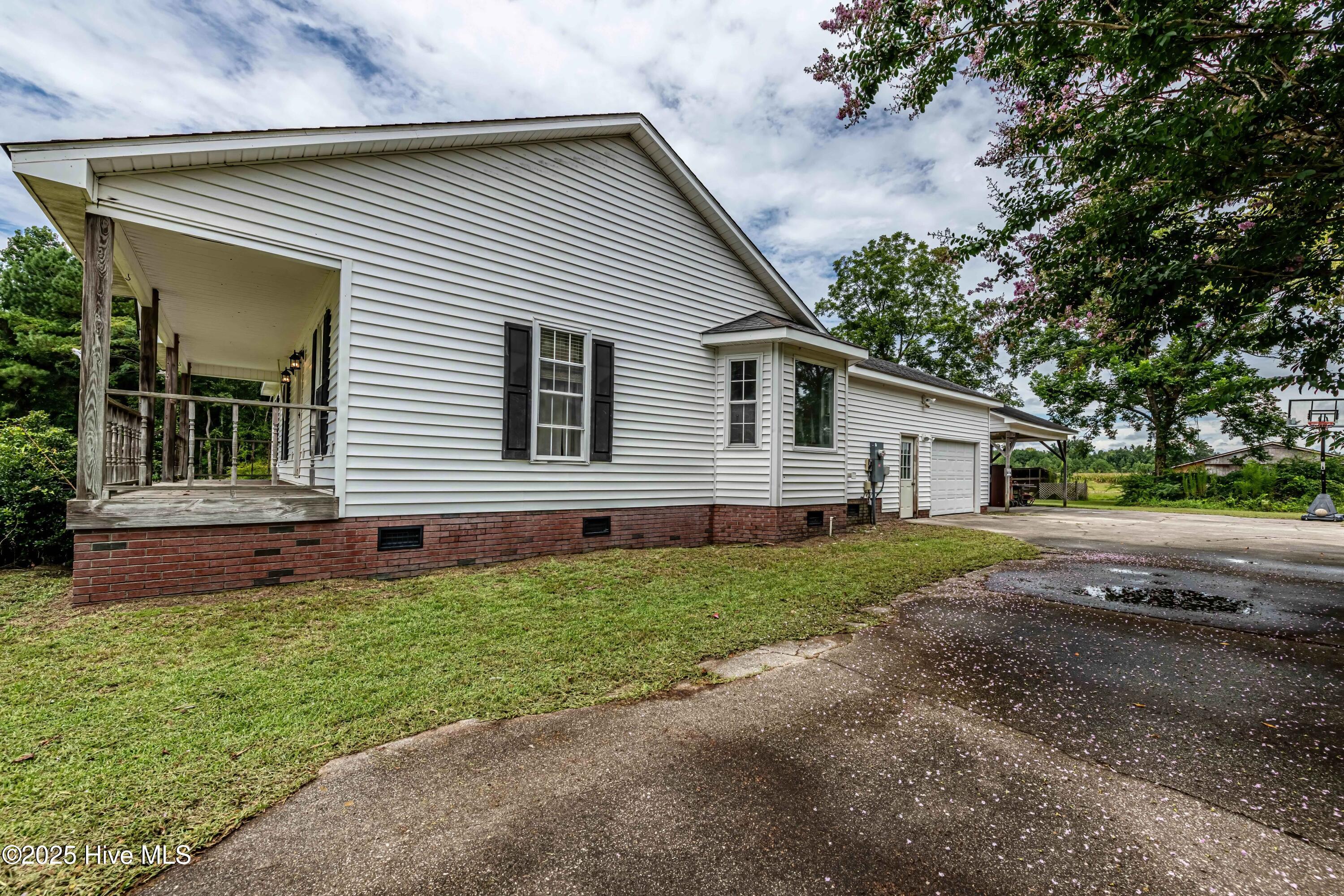 127 Rodney Lanier Road Chinquapin, NC 28521 - Photo 48 of 60 Side