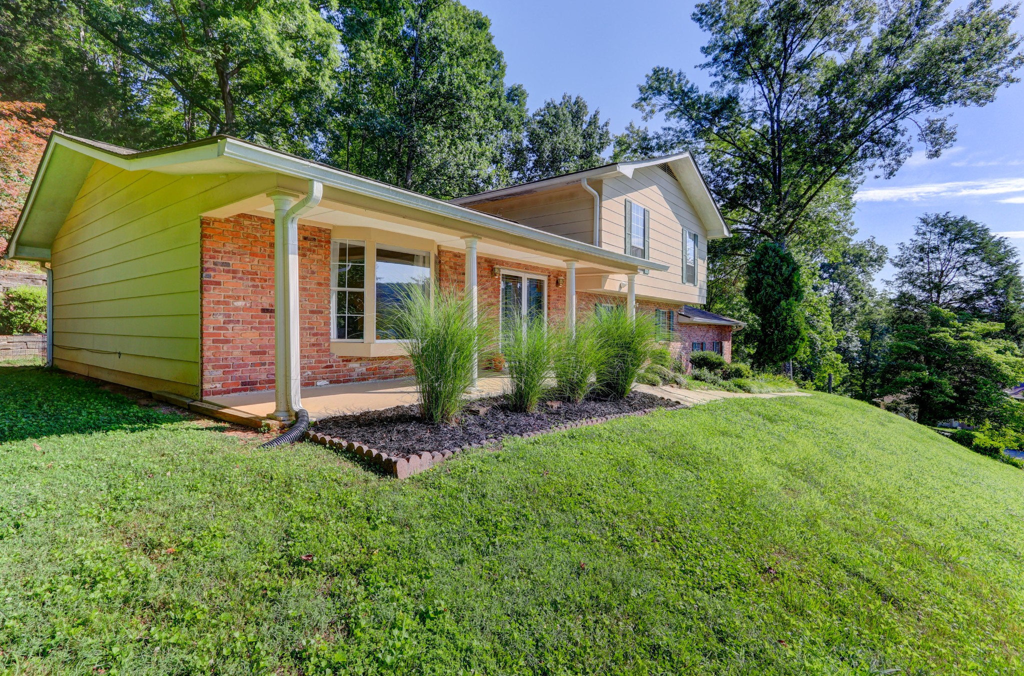 110 Greystone Drive Oak Ridge, TN 37830 - Photo 2 of 26 Gallery Image 2