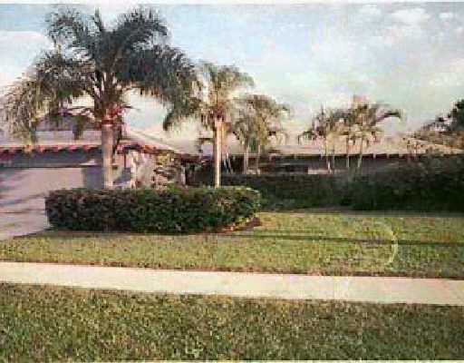 17594 Lake Park Road Boca Raton, FL 33487 - Photo 1 of 1 Primary Photo