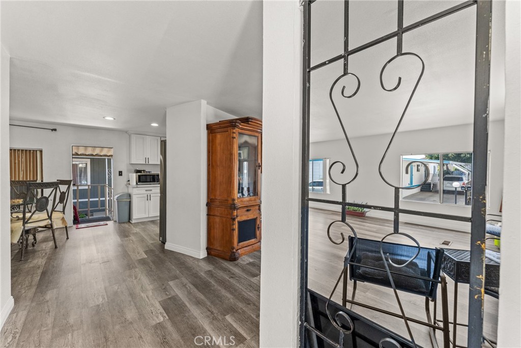 1155 South Riverside Street, Unit 136 Rialto, CA 92376 - Photo 4 of 33