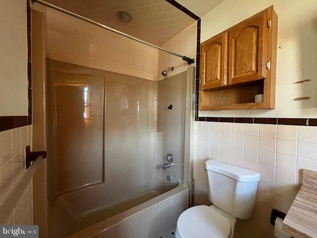 210 Orchard Avenue Delanco, NJ 08075 - Photo 22 of 38 2nd full Bath