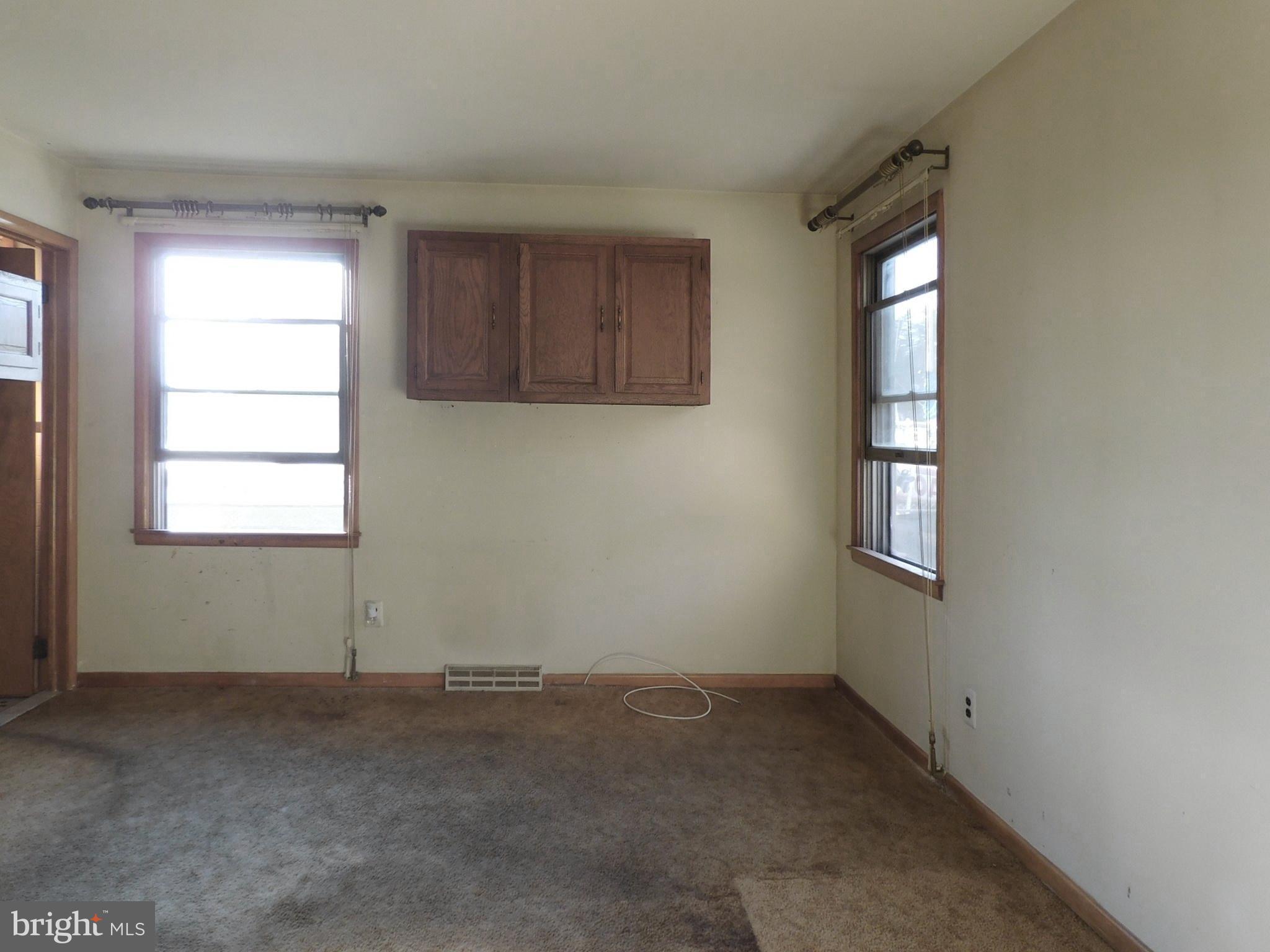 210 Orchard Avenue Delanco, NJ 08075 - Photo 27 of 38 End Bedroom with 2nd full bath