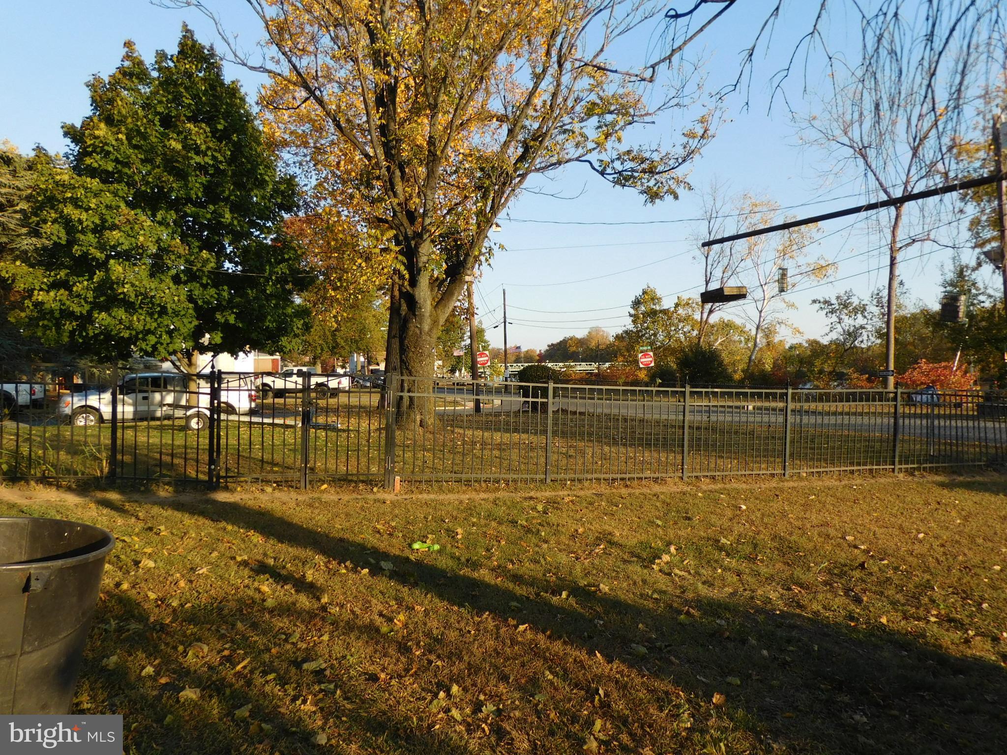 210 Orchard Avenue Delanco, NJ 08075 - Photo 7 of 38 Front and side yard view