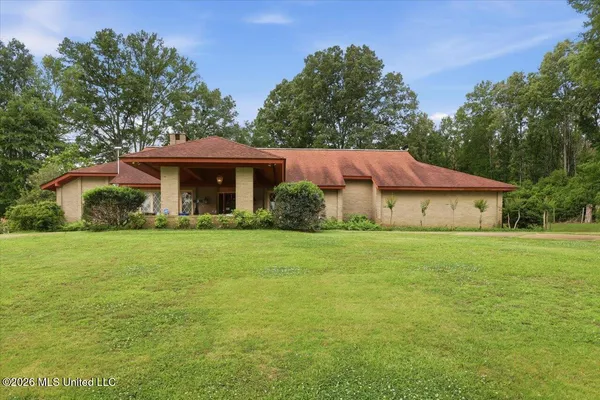 $527,000 | 26 North 2nd Street, Pickens, MS 39146