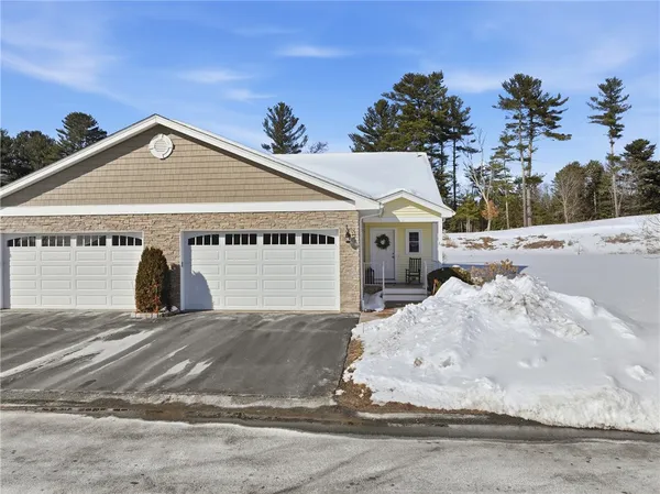 $485,100 | 14 Bella Vista Circle, Glocester, RI 02814
