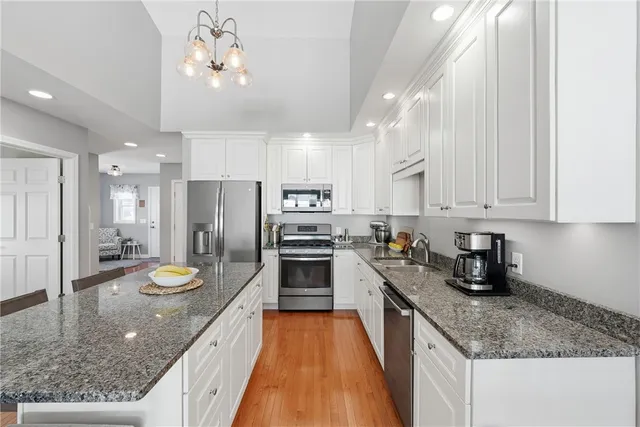 $485,000 | 14 Bella Vista Circle, Glocester, RI 02814