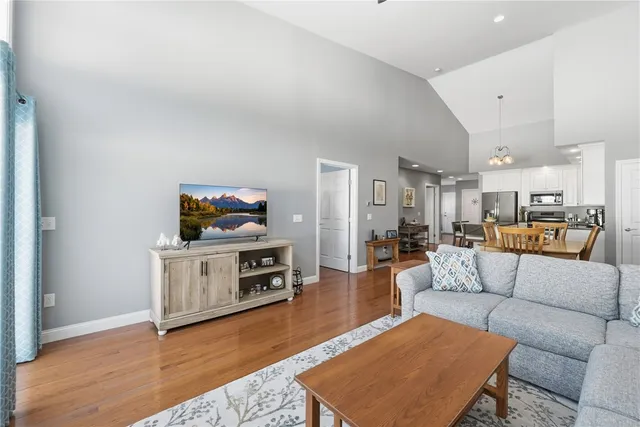 $485,000 | 14 Bella Vista Circle, Glocester, RI 02814