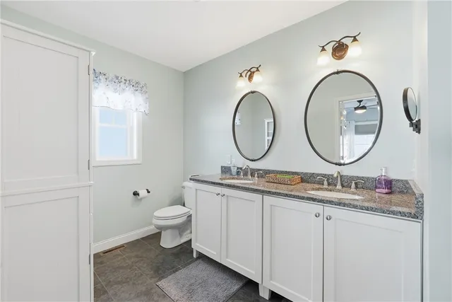 $485,000 | 14 Bella Vista Circle, Glocester, RI 02814