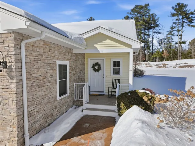 $485,000 | 14 Bella Vista Circle, Glocester, RI 02814