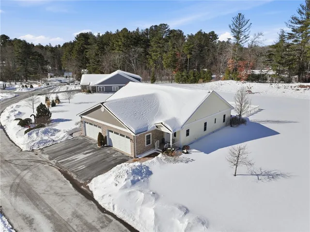 $485,000 | 14 Bella Vista Circle, Glocester, RI 02814