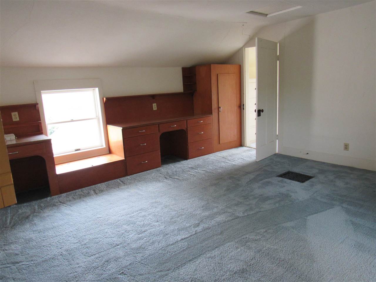 253 South Summer Hill Road Polo, IL 61064 - Photo 11 of 19 Gallery Image 11