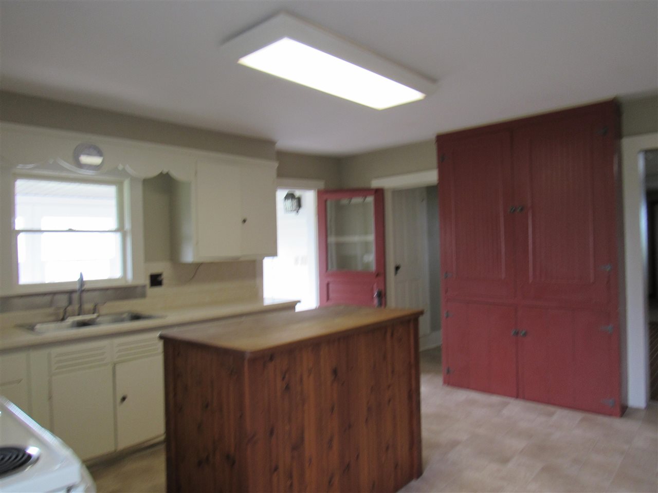 253 South Summer Hill Road Polo, IL 61064 - Photo 3 of 19 Gallery Image 3