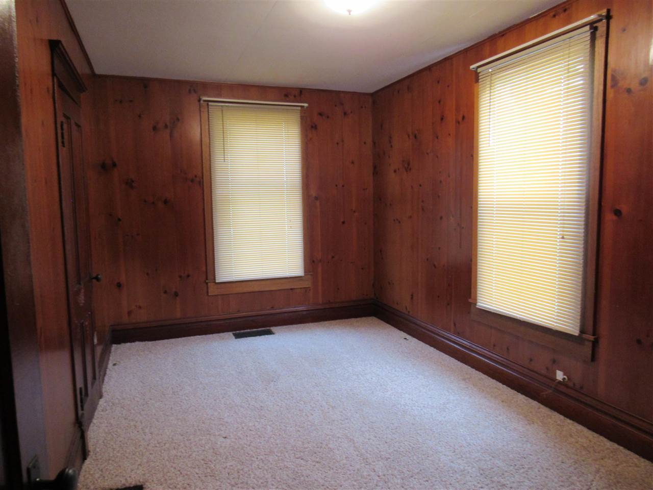253 South Summer Hill Road Polo, IL 61064 - Photo 7 of 19 Gallery Image 7