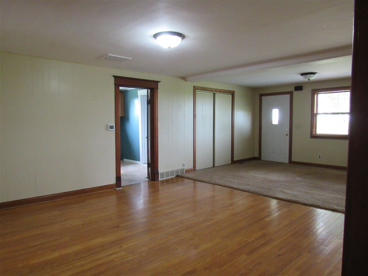253 South Summer Hill Road Polo, IL 61064 - Photo 8 of 19 Gallery Image 8