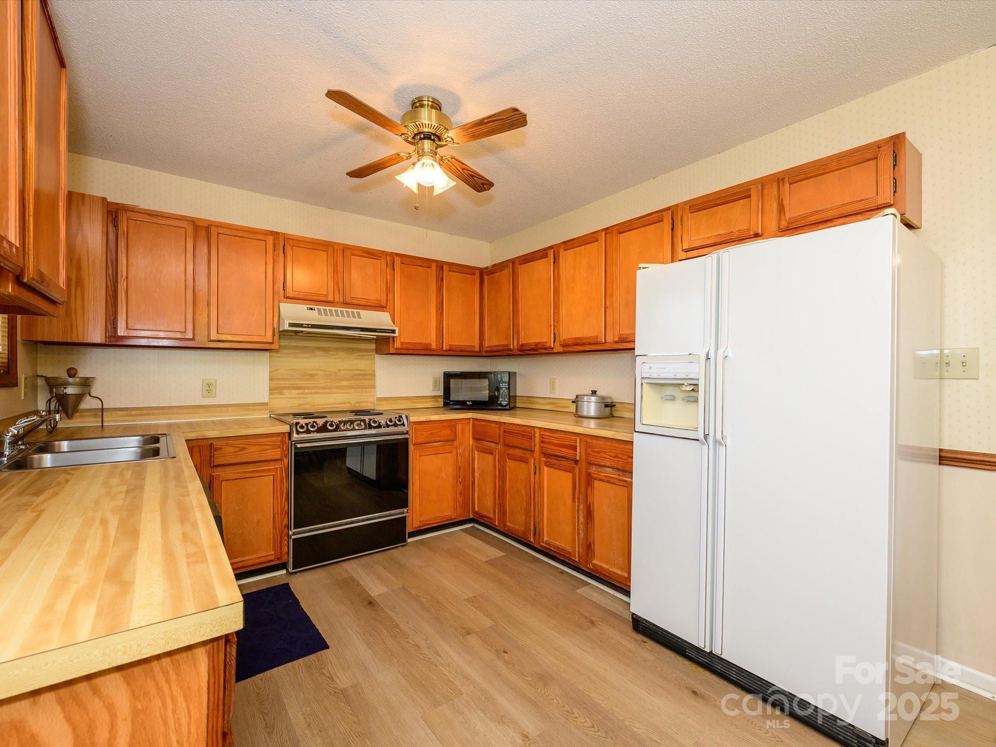 13815 Mayes Road Huntersville, NC 28078 - Photo 9 of 28