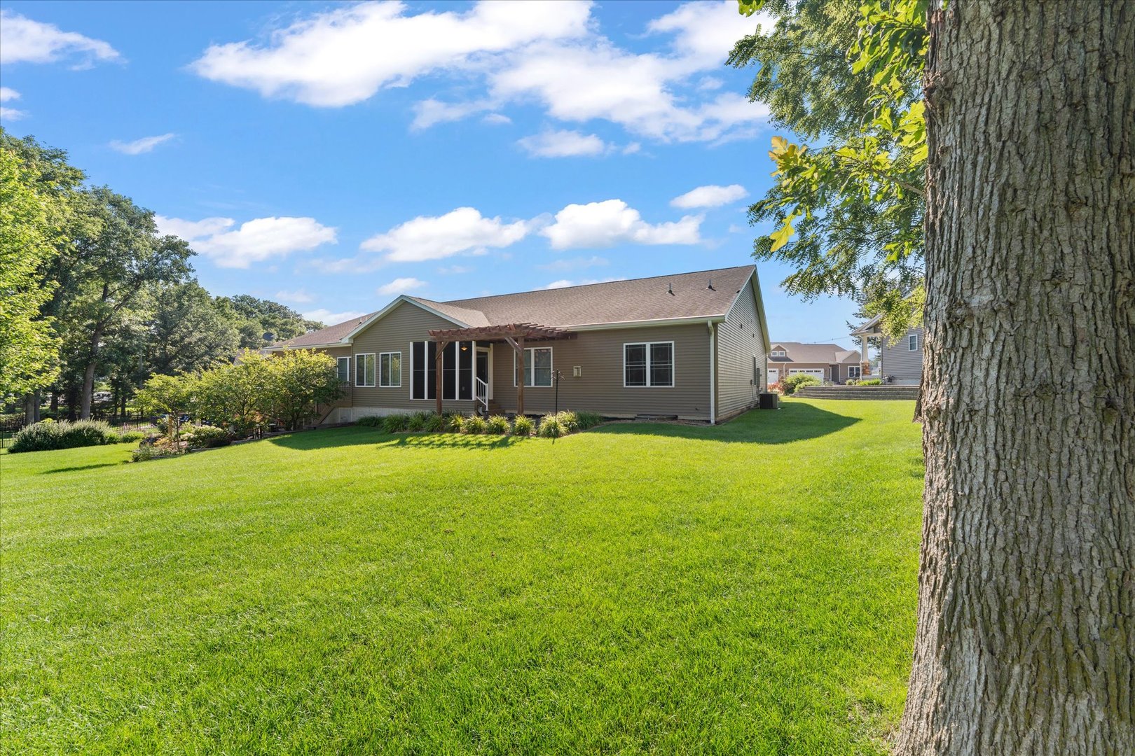 1806 Lake Ridge Court, Unit 1806 Mahomet, IL 61853 - Photo 48 of 53 Gallery Image 48