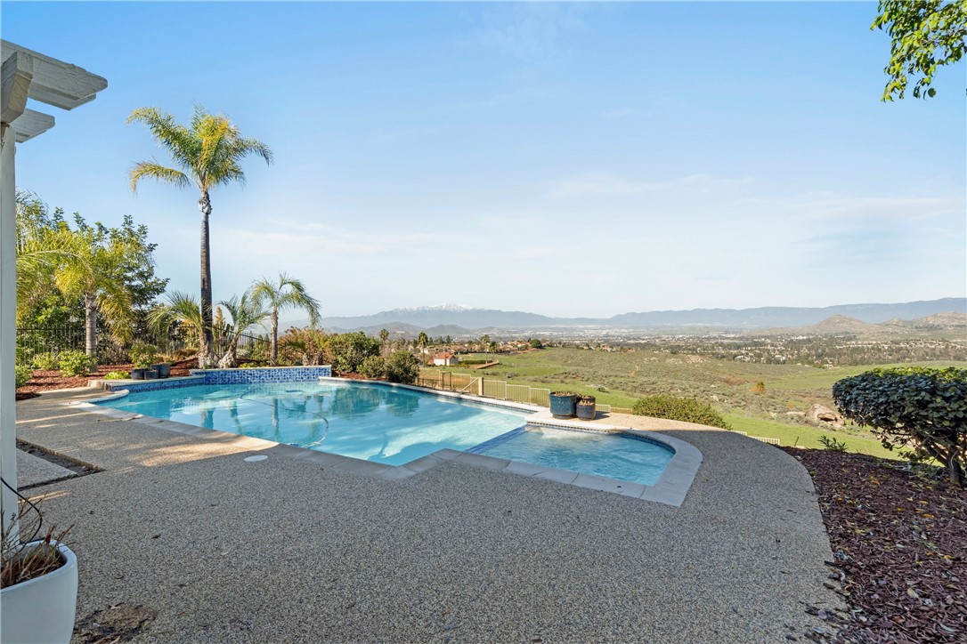 6607 New Ridge Drive Riverside, CA 92506 - Photo 25 of 46