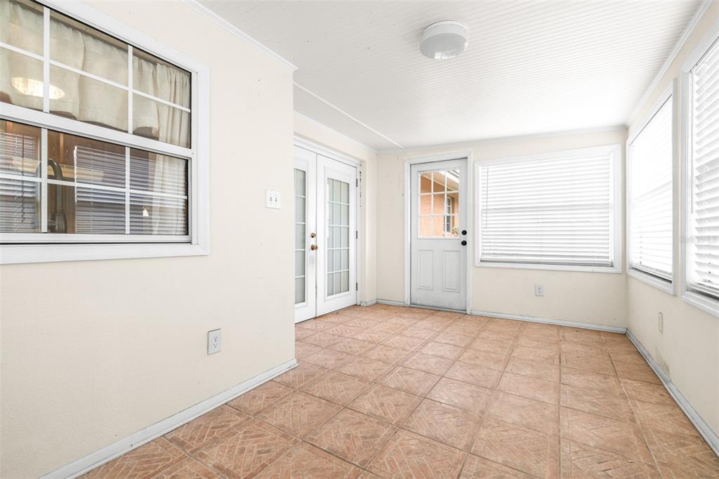 655 Carmel Road Venice, FL 34293 - Photo 12 of 37 Gallery Image 12