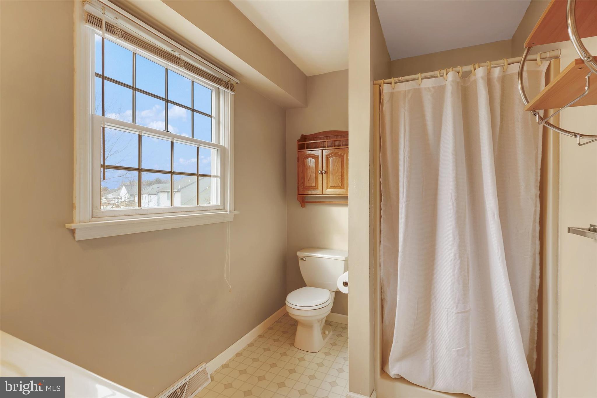 355 Partridge Drive Lititz, PA 17543 - Photo 11 of 27 Primary bathroom