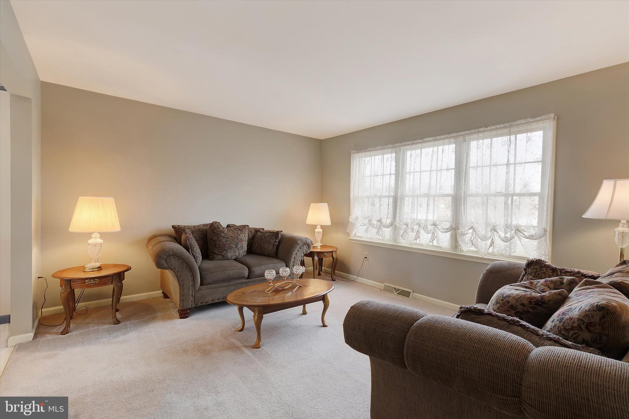 355 Partridge Drive Lititz, PA 17543 - Photo 16 of 27 Living room