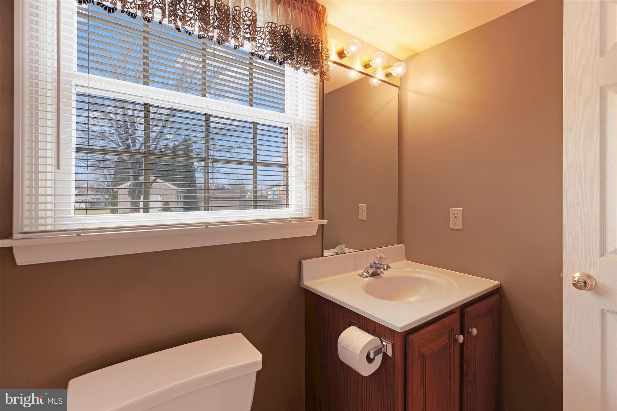 355 Partridge Drive Lititz, PA 17543 - Photo 21 of 27 half bath