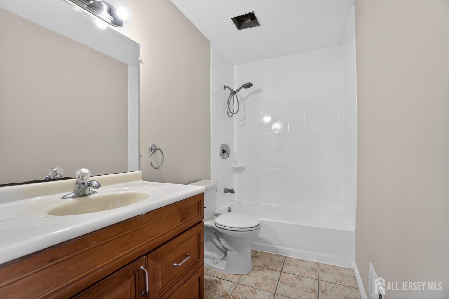 21 Ash Road Edison, NJ 08817 - Photo 22 of 35
