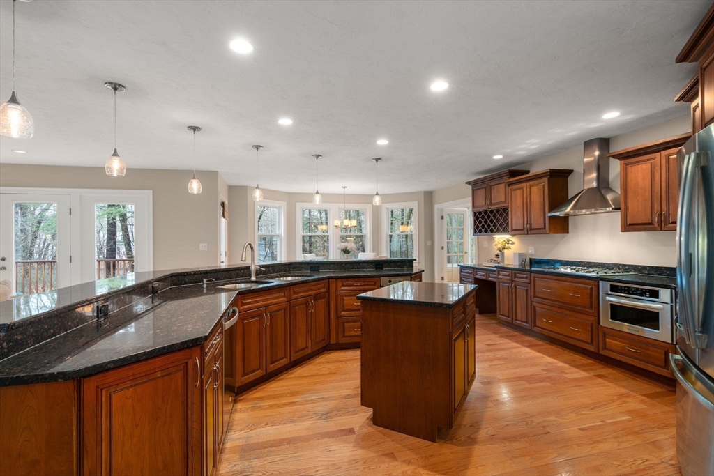 16 Castle Road Wayland, MA 01778 - Photo 11 of 40 Gallery Image 11
