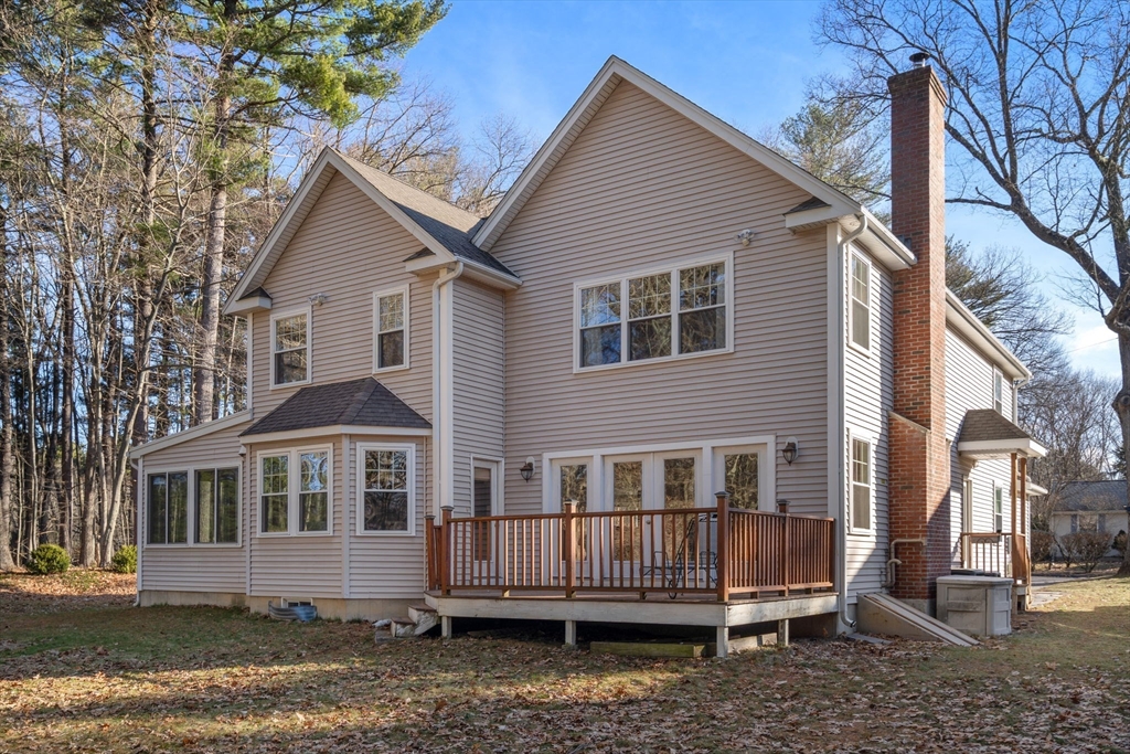 16 Castle Road Wayland, MA 01778 - Photo 3 of 40 Gallery Image 3