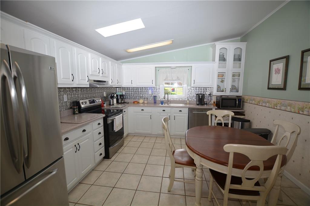556 Center Hill Road Pittsburgh, PA 15239 - Photo 14 of 50 Gallery Image 14