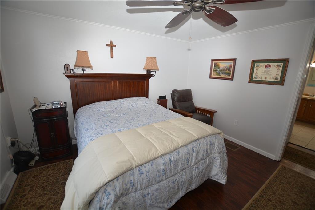 556 Center Hill Road Pittsburgh, PA 15239 - Photo 26 of 50 Gallery Image 26