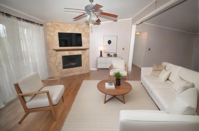 556 Center Hill Road Pittsburgh, PA 15239 - Photo 3 of 50 virtually staged