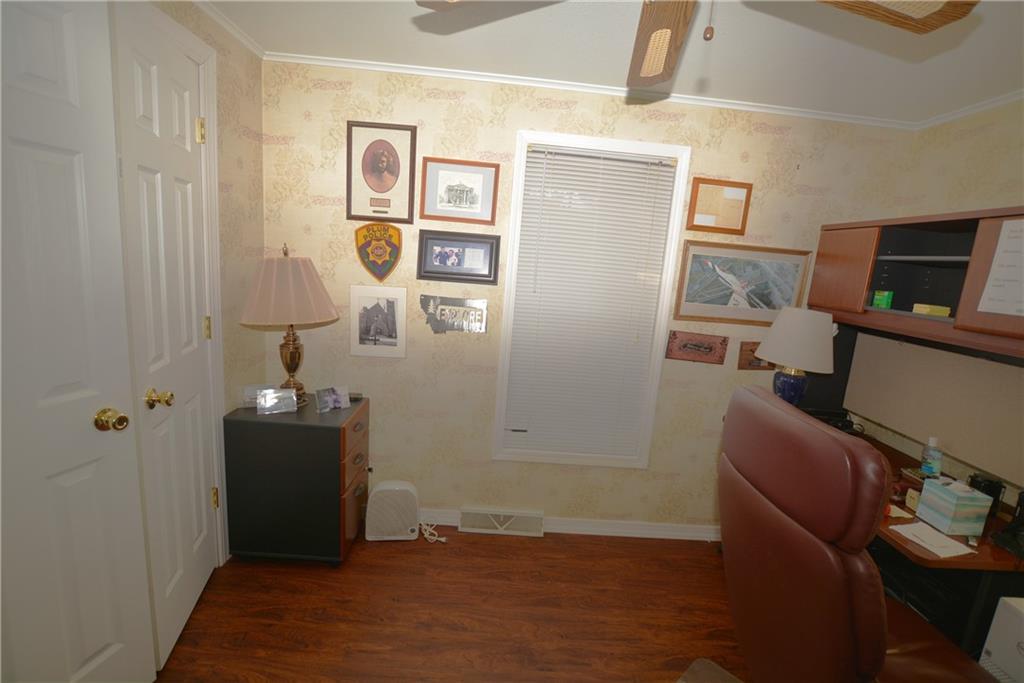 556 Center Hill Road Pittsburgh, PA 15239 - Photo 34 of 50 Gallery Image 34