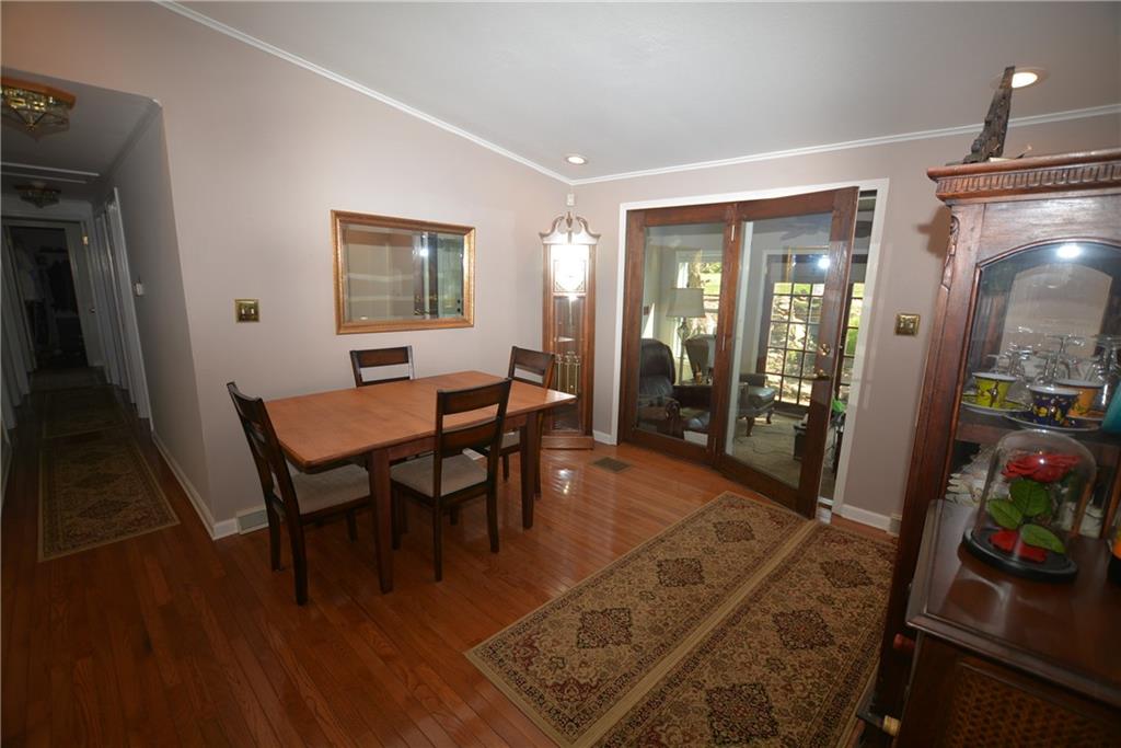 556 Center Hill Road Pittsburgh, PA 15239 - Photo 10 of 50 Gallery Image 10