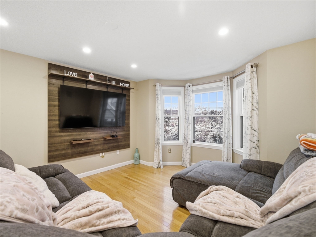 105 Ferry Road, Unit 105 Haverhill, MA 01835 - Photo 3 of 39