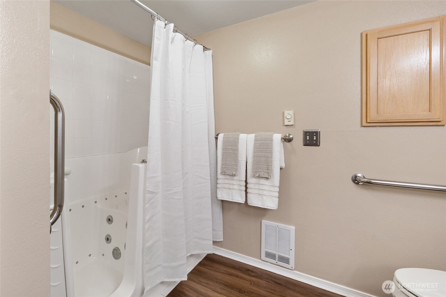 4423 Providence Point Place Southeast, Unit 2628 Issaquah, WA 98029 - Photo 13 of 21