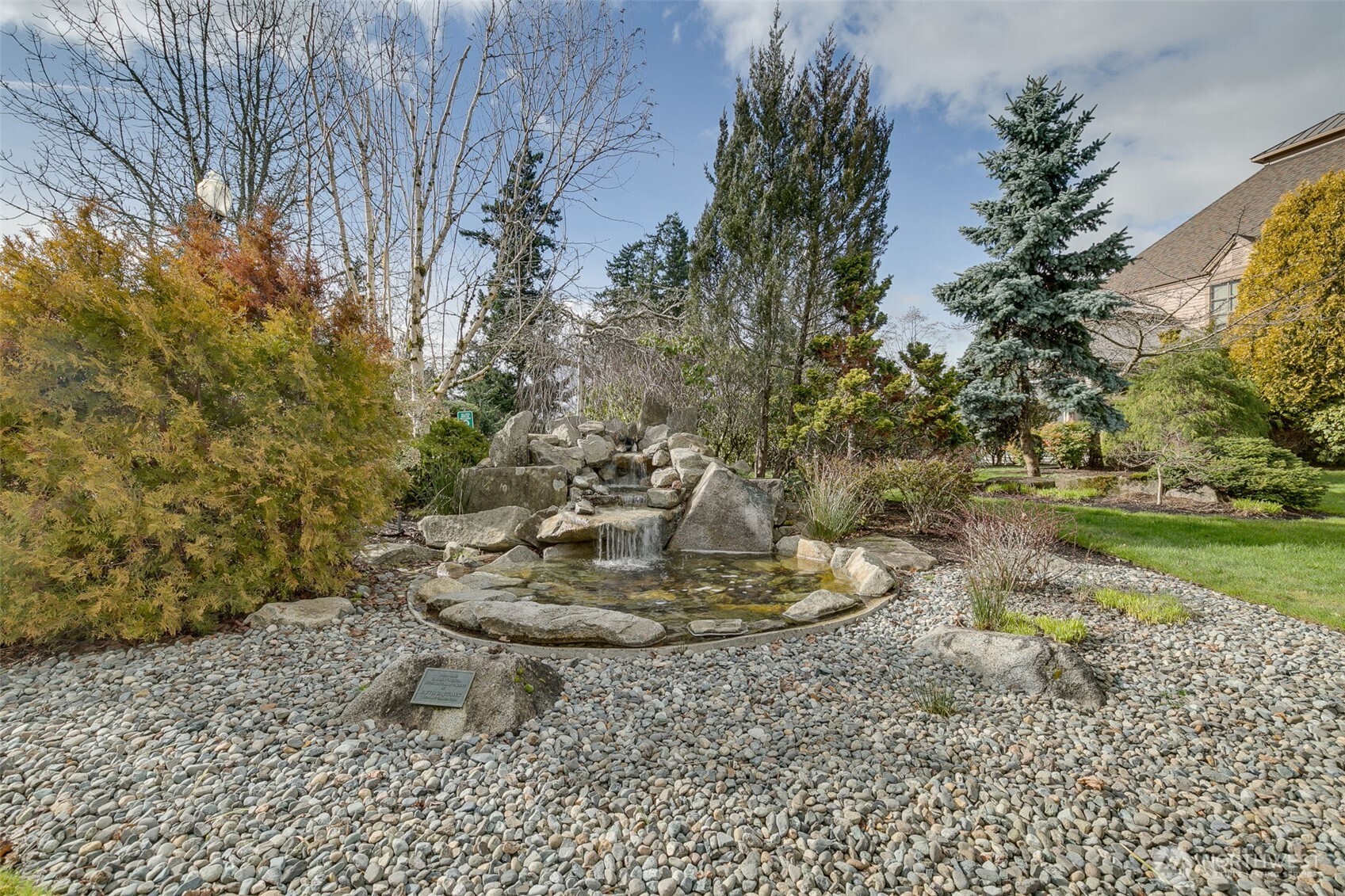 4423 Providence Point Place Southeast, Unit 2628 Issaquah, WA 98029 - Photo 17 of 21
