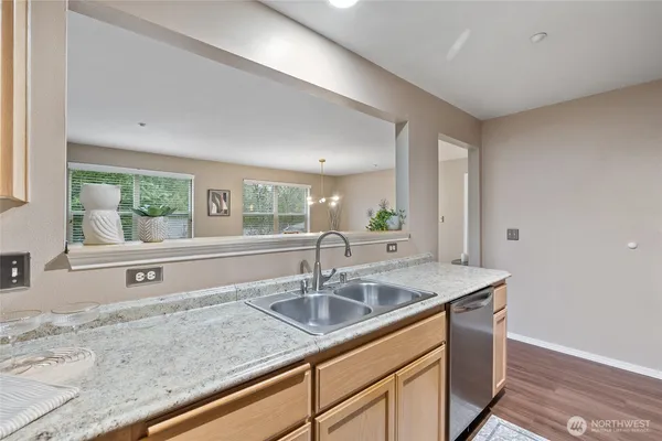 $344,950 | 4423 Providence Point Place Southeast, Unit 2628, Issaquah, WA 98029