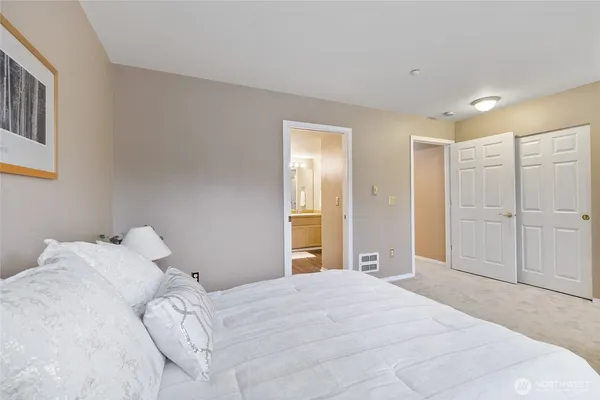 $344,950 | 4423 Providence Point Place Southeast, Unit 2628, Issaquah, WA 98029