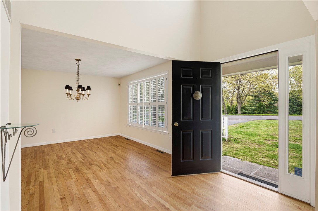 30 Wicklow Road Westerly, RI 02891 - Photo 17 of 49