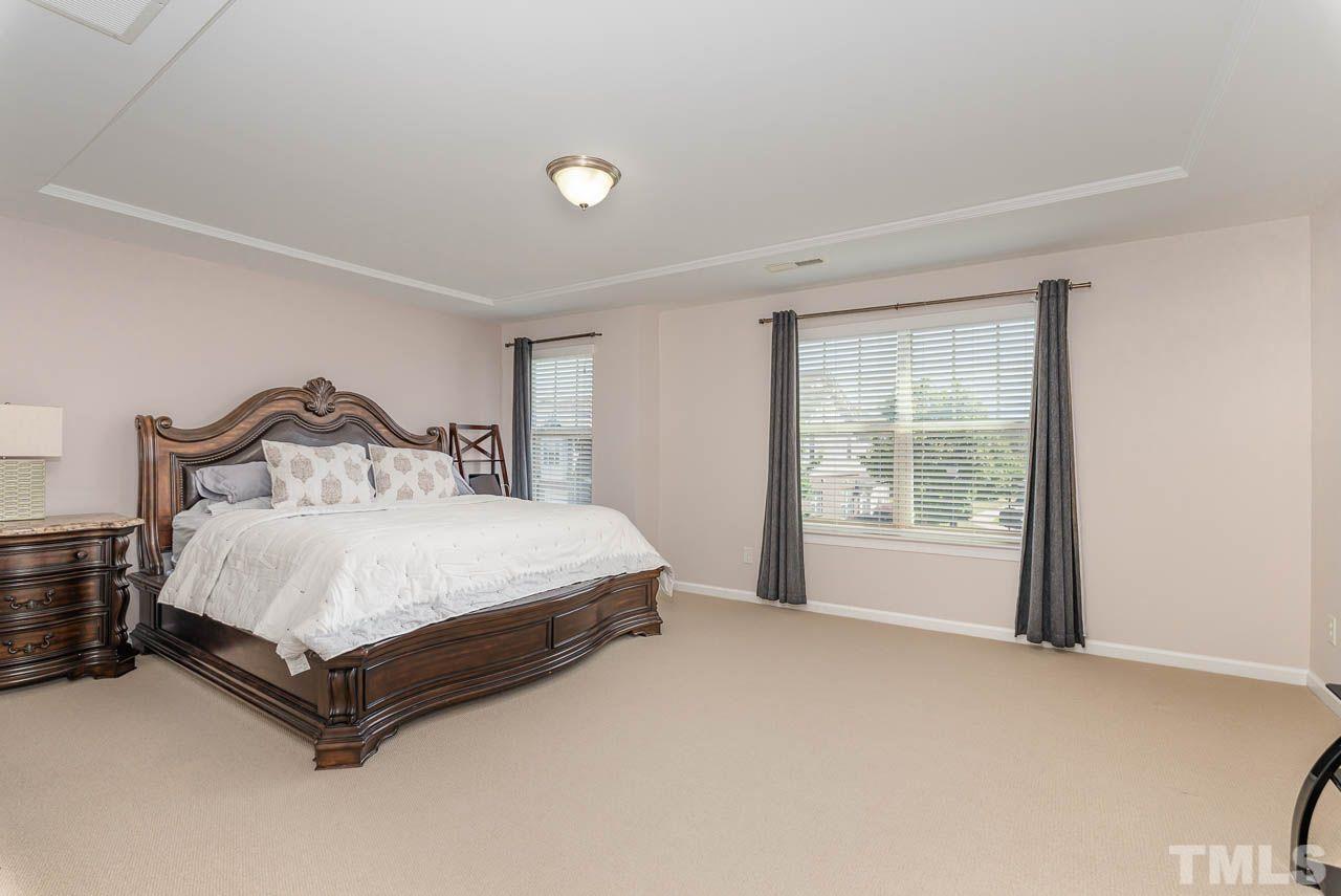 10103 Lynnberry Place Raleigh, NC 27617 - Photo 9 of 25 Gallery Image 9