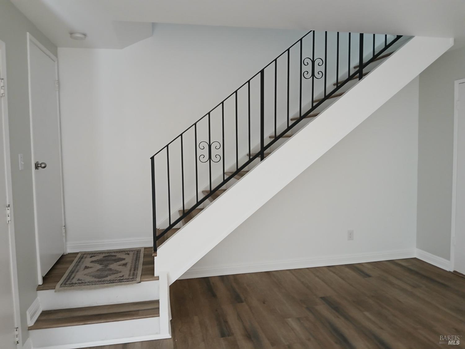 381 Wall Place Santa Rosa, CA 95401 - Photo 7 of 18 a view of entryway