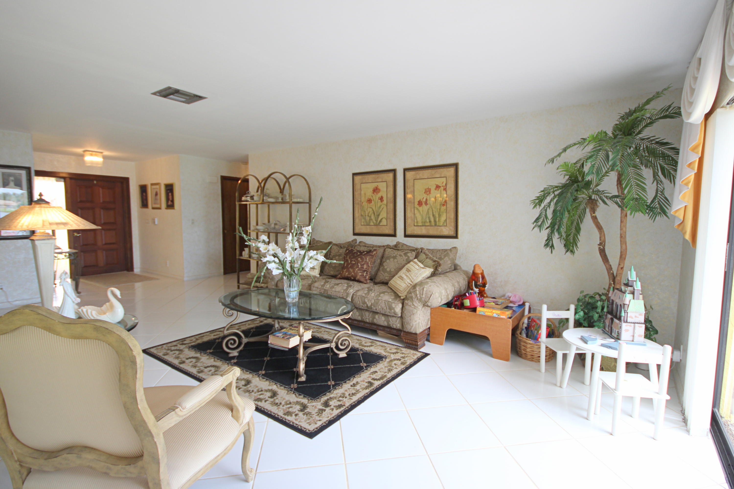 460 Northwest 72nd Street Boca Raton, FL 33487 - Photo 9 of 29 5201 NW 2ND AVE 414 021