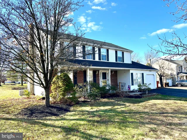 $600,000 | 101 Pioneer Drive, Lansdale, PA 19446