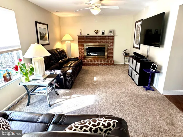 $600,000 | 101 Pioneer Drive, Lansdale, PA 19446