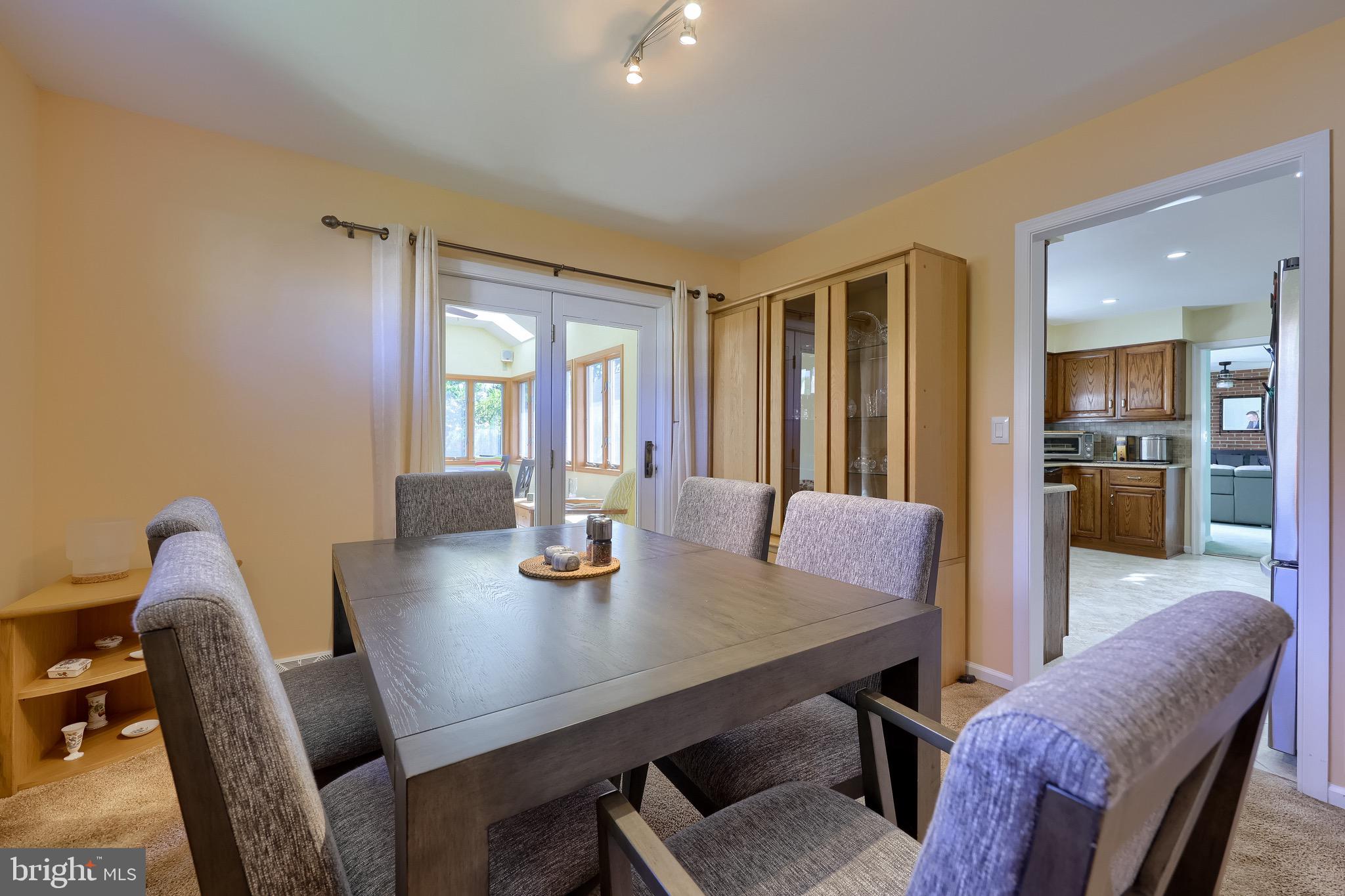 189 Ridings Way Lancaster, PA 17601 - Photo 16 of 47 Dining Room