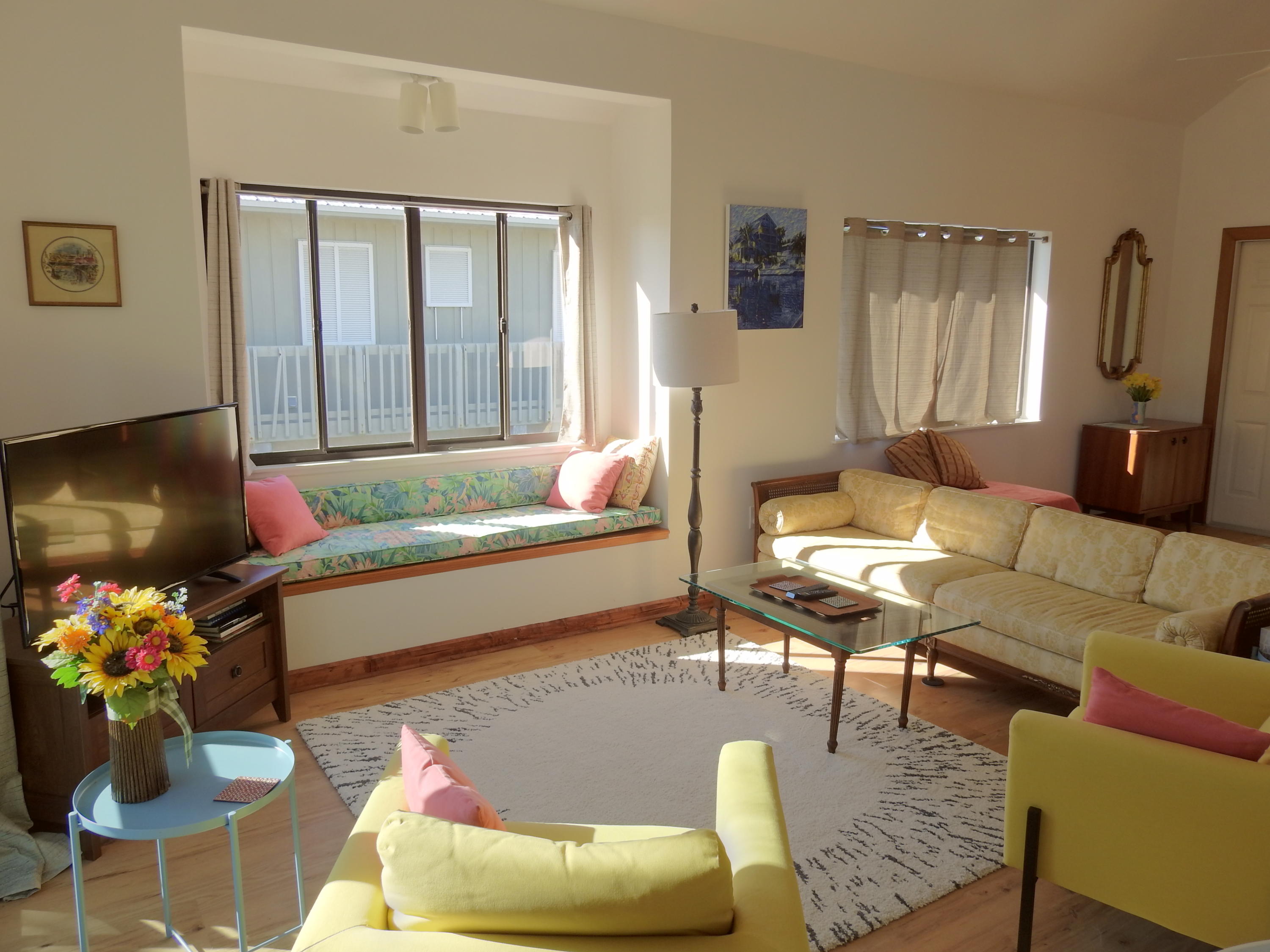 235 Blackbeard Road Summerland Key, FL 33042 - Photo 3 of 44 Living Room
