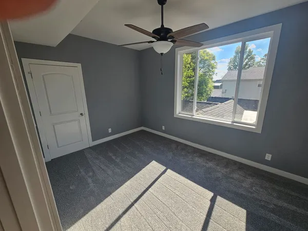 a view of empty room with window